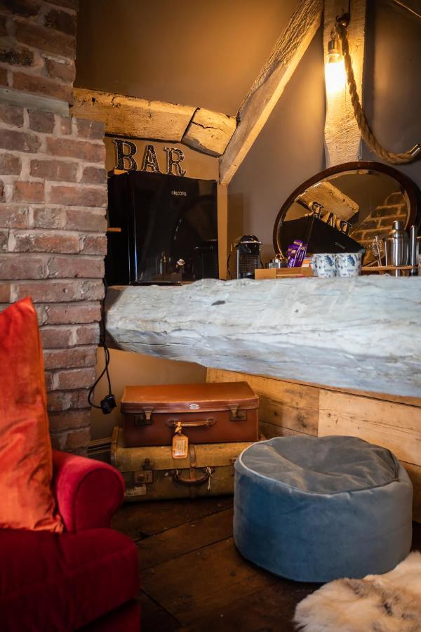 The Cocktail Lounge At Cheshire Boutique Bathhouse Lägenhet Nantwich Exteriör bild