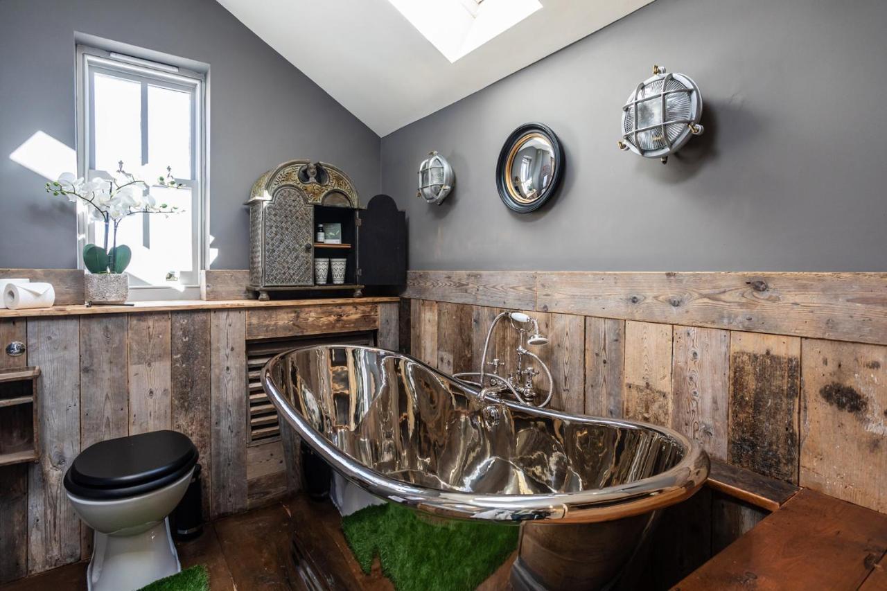 The Cocktail Lounge At Cheshire Boutique Bathhouse Lägenhet Nantwich Exteriör bild